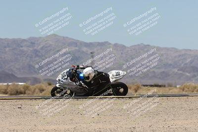 media/Apr-20-2025-CVMA (Sun) [[39090e8767]]/Race 11-500-350 Supersport (Holeshot)/
